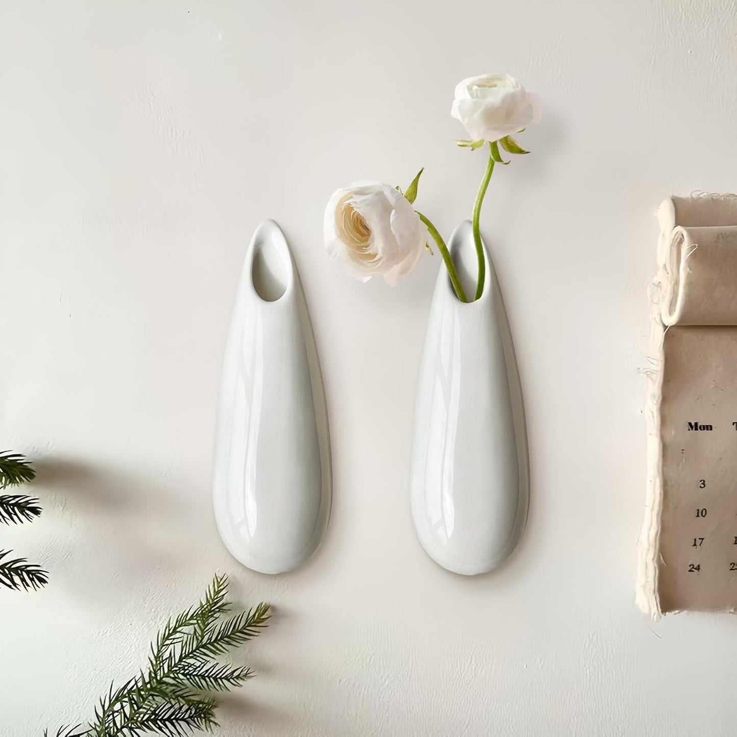 2 Pack White Ceramic Wall Vases,7.9 Inch Wall Hanging Plant Holder,Cubicle Modern Decor Plant Holder Vase for Indoor Plants, Hanging Propagation Flower Pots for Air Vases
