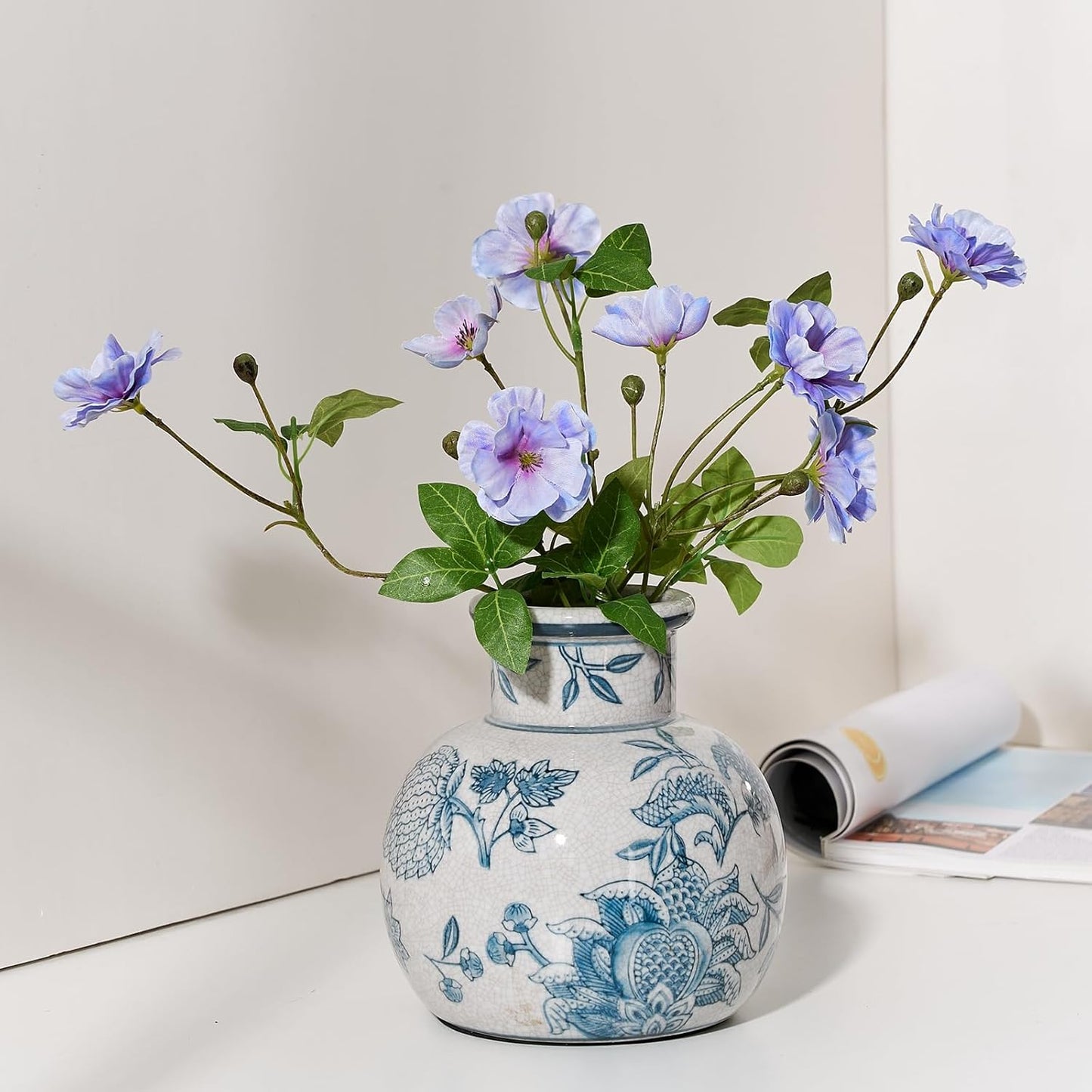 SIDUCAL Blue and White Vintage Vase | 6 Inch Ceramic Chinoiserie Floral | Retro Ice Cracked Blue and White Porcelain Vase for Table, Living Room, Bathroom Decoration, Wedding, Shelf Decor, Mantel