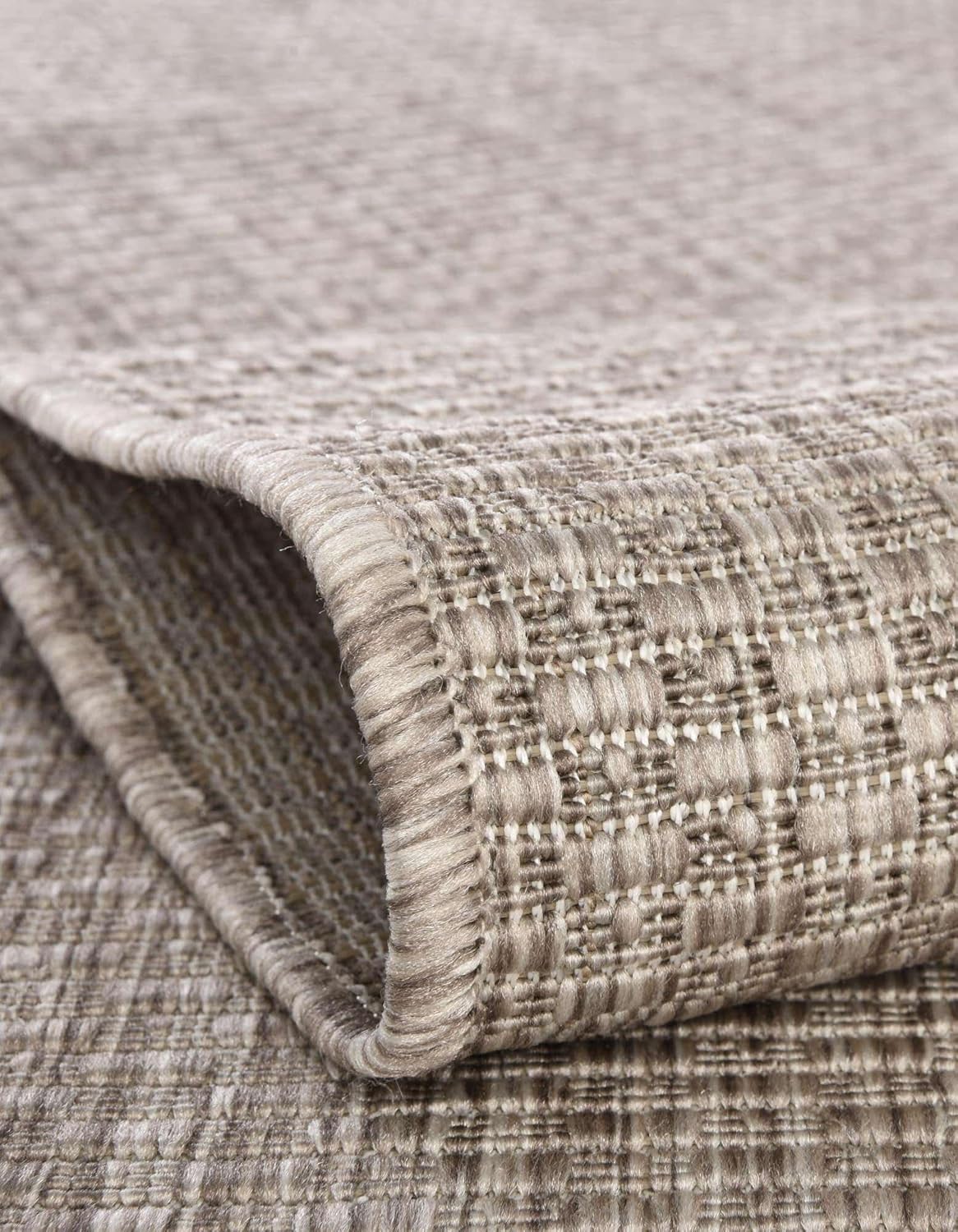 Unique Loom Outdoor Solid Collection Area Rug (5' 3" x 8' Oval Beige/Ivory)